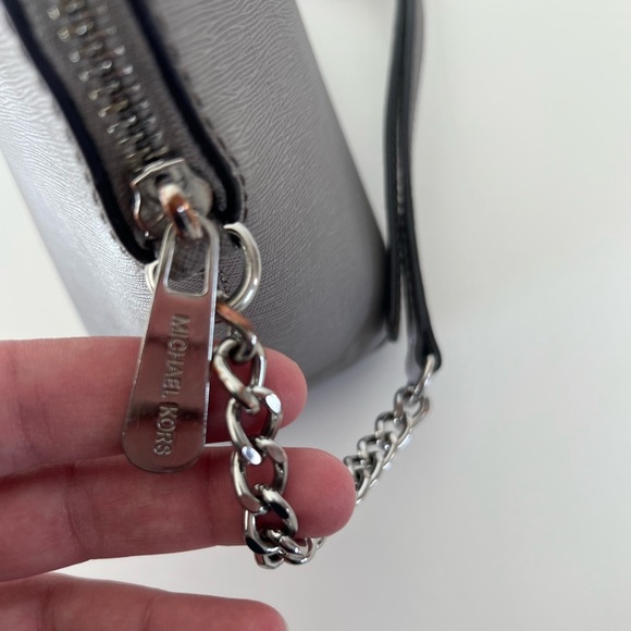 Michael Kors Grey Leather Structured Dome Chain Strap Crossbody Bag - Picture 6 of 11